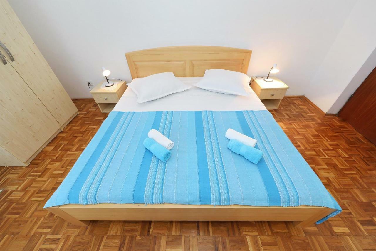 Apartmani Mila Pag Town Dış mekan fotoğraf