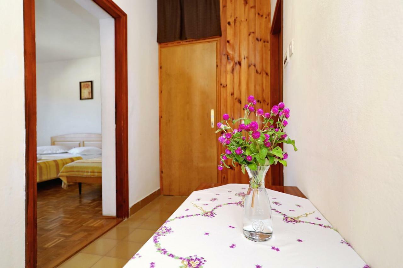 Apartmani Mila Pag Town Dış mekan fotoğraf