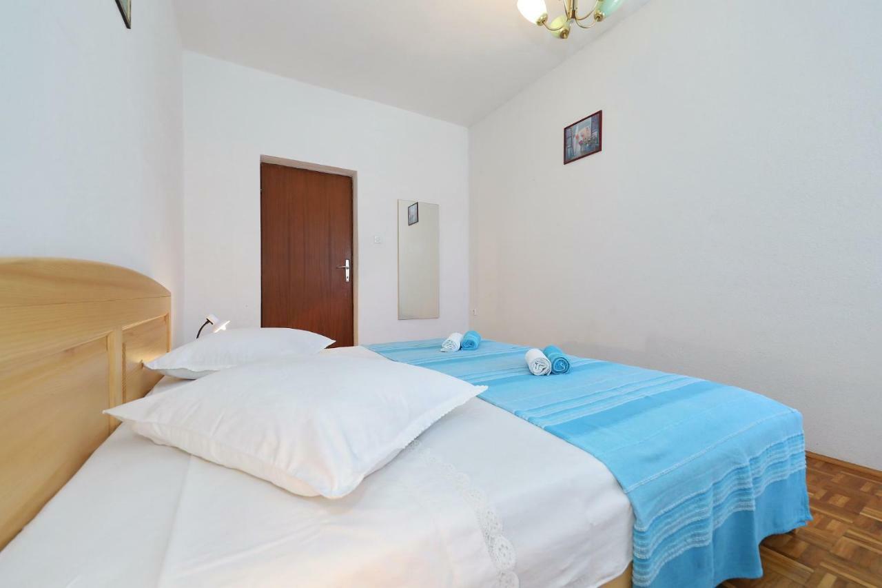 Apartmani Mila Pag Town Dış mekan fotoğraf