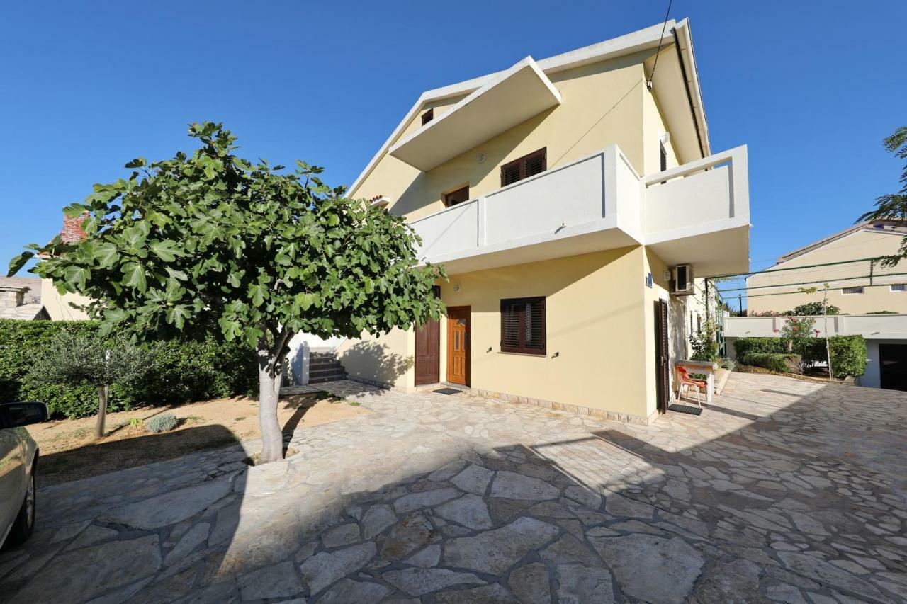 Apartmani Mila Pag Town Dış mekan fotoğraf
